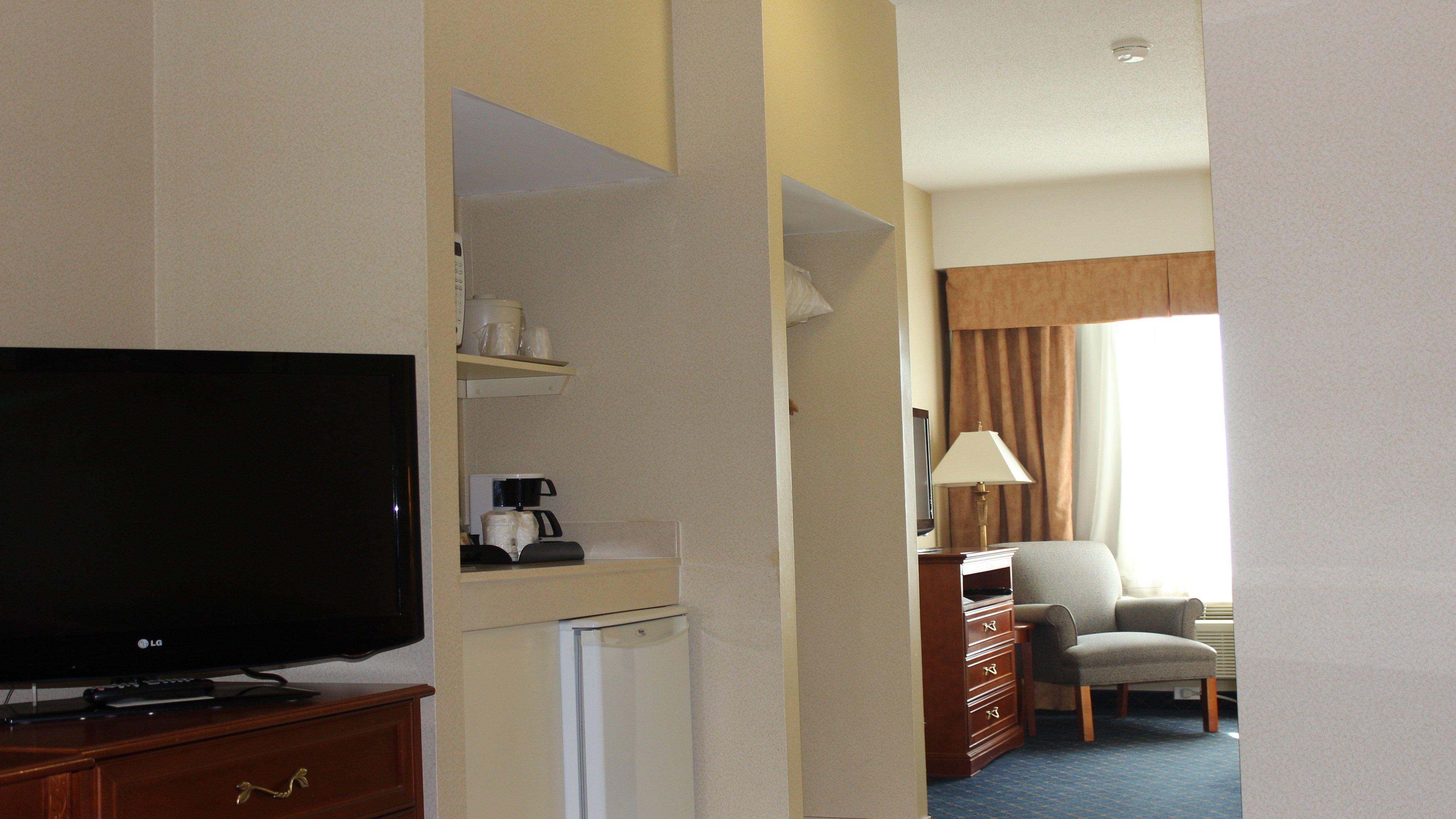 Holiday Inn Express Hotel & Suites Barrie By Ihg Exterior foto