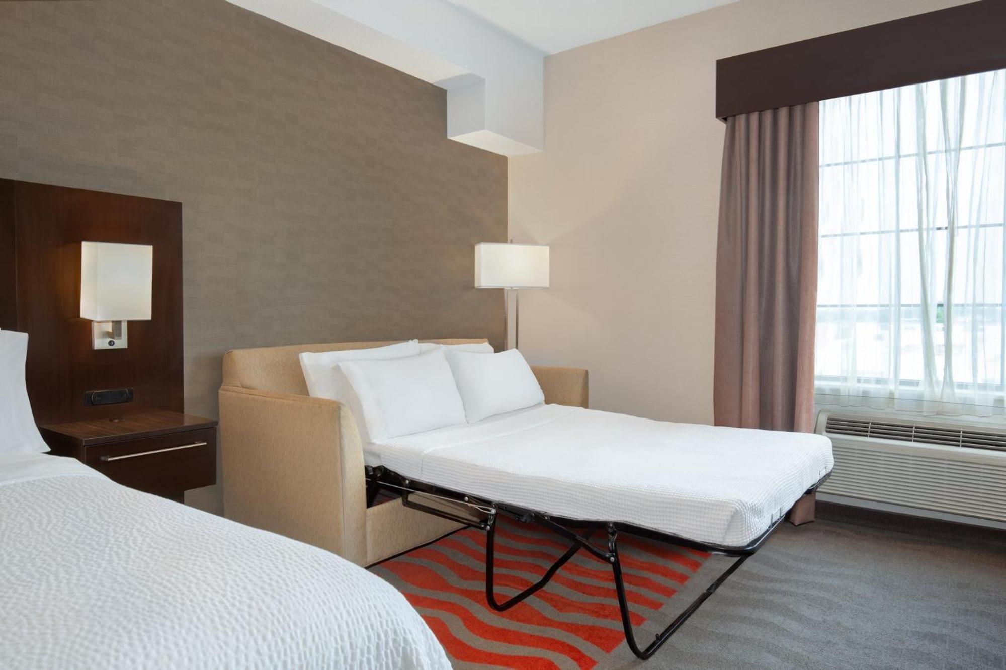 Holiday Inn Express Hotel & Suites Barrie By Ihg Exterior foto